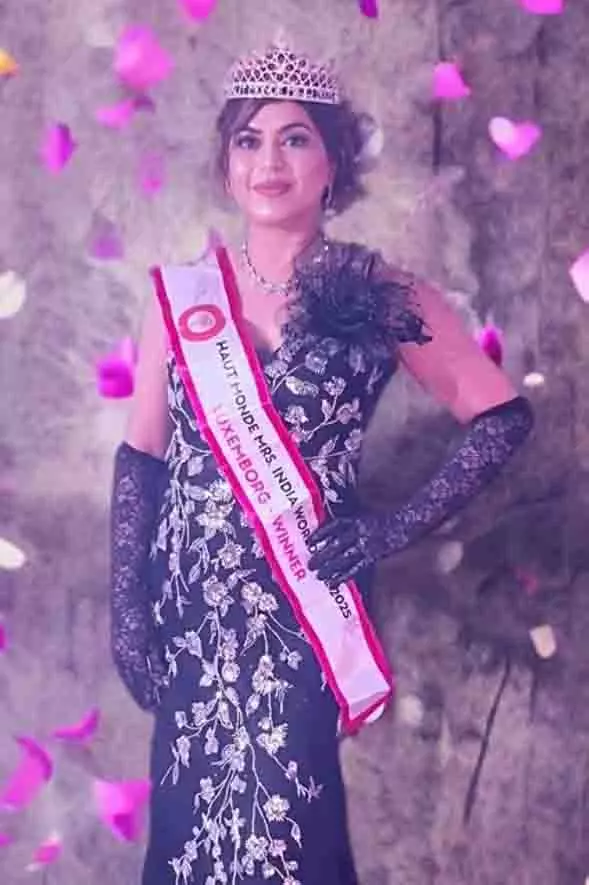 Abohar की अंजू कालरा ने जीता हॉट मोंडे मिसेज इंडिया वर्ल्डवाइड का खिताब Abohar की अंजू कालरा ने जीता हॉट मोंडे मिसेज इंडिया वर्ल्डवाइड का खिताब