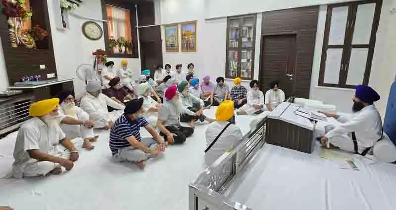 सभी चीफ खालसा दीवान सदस्यों को 1 सितंबर तक बपतिस्मा लेना होगा: Akal Takht Jathedar Gargaj सभी चीफ खालसा दीवान सदस्यों को 1 सितंबर तक बपतिस्मा लेना होगा: Akal Takht Jathedar Gargaj