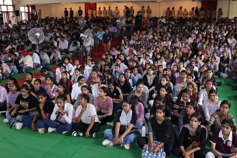 Haryana : दयाल सिंह कॉलेज, करनाल में नए छात्रों के लिए ओरिएंटेशन कार्यक्रम Haryana : दयाल सिंह कॉलेज, करनाल में नए छात्रों के लिए ओरिएंटेशन कार्यक्रम