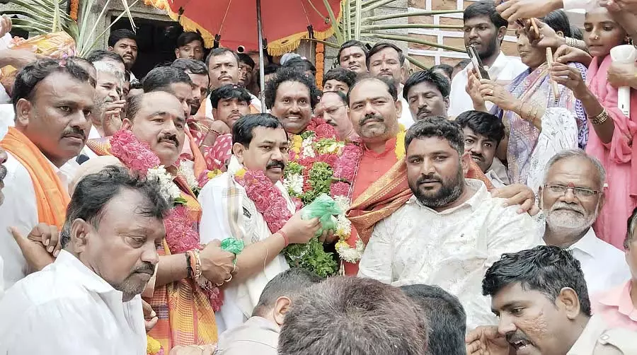 Jevargi : परंपरा पदयात्रा शुरू Jevargi : परंपरा पदयात्रा शुरू