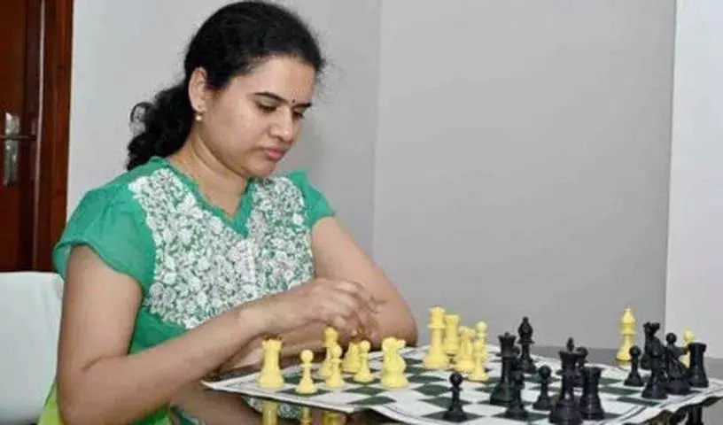 हम्पी और दिव्या ने दिखाई रणनीतिक मजबूती, दबाव में नहीं आईं हम्पी और दिव्या ने दिखाई रणनीतिक मजबूती, दबाव में नहीं आईं