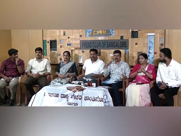 बेंगलुरु के स्ट्रीट वेंडर्स ने 40 लाख से अधिक यूपीआई टर्नओवर पर नोटिस के बाद जीएसटी में छूट की मांग की बेंगलुरु के स्ट्रीट वेंडर्स ने 40 लाख से अधिक यूपीआई टर्नओवर पर नोटिस के बाद जीएसटी में छूट की मांग की