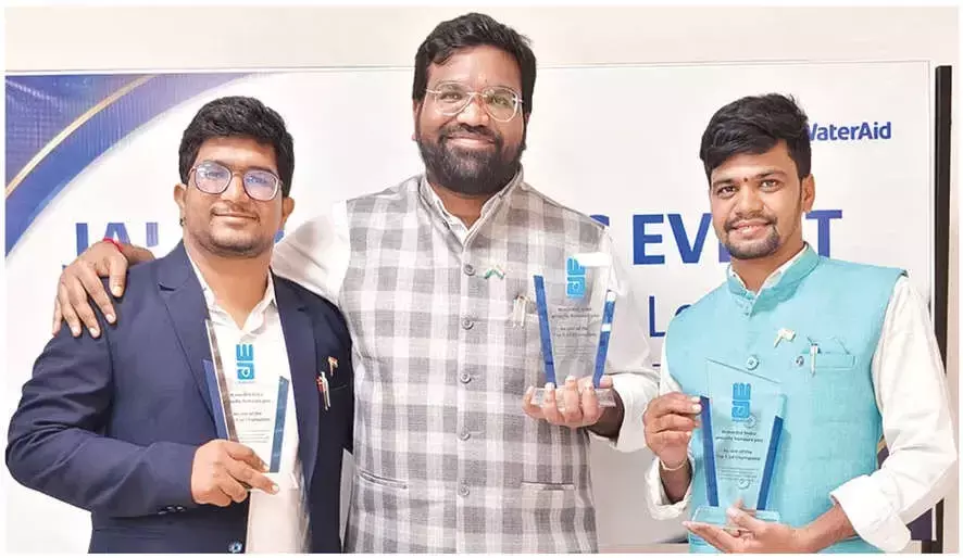 Andhra: तीन लोगों ने नेशनल जल चैंपियन पुरस्कार जीते Andhra: तीन लोगों ने नेशनल जल चैंपियन पुरस्कार जीते