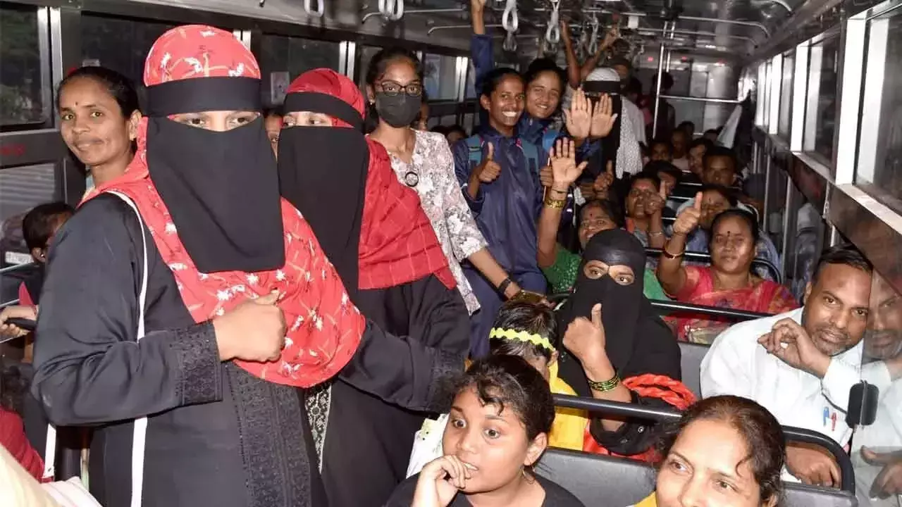 Telangana: राज्य में महालक्ष्मी की सफलता पर मुख्यमंत्री उत्साहित Telangana: राज्य में महालक्ष्मी की सफलता पर मुख्यमंत्री उत्साहित