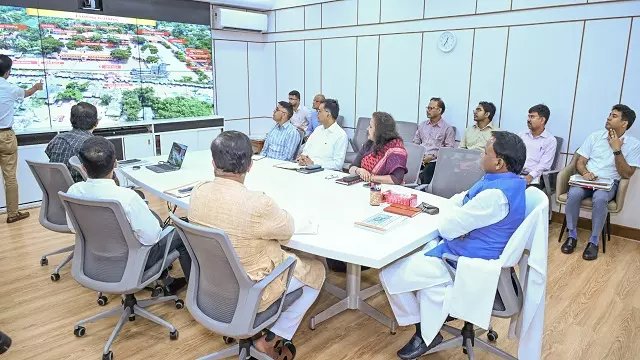 ओडिशा के CM ने मंदिर विकास परियोजनाओं की समीक्षा की ओडिशा के CM ने मंदिर विकास परियोजनाओं की समीक्षा की