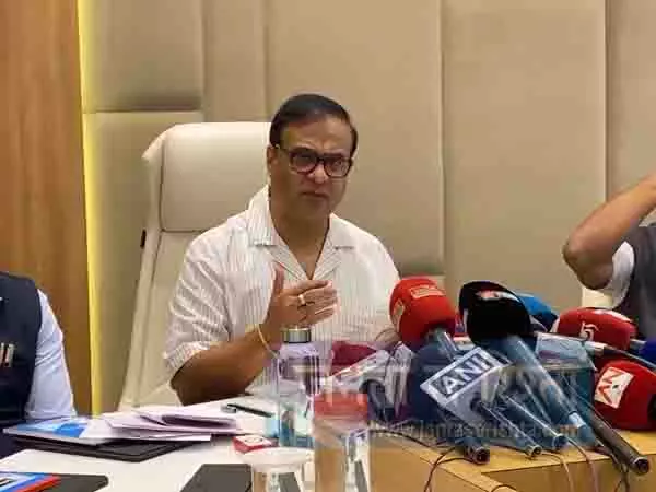 असम के CM ने की सोनारी, नौबोइचा और टिंगखोंग एलएसी में विकासात्मक पहलों की समीक्षा असम के CM ने की सोनारी, नौबोइचा और टिंगखोंग एलएसी में विकासात्मक पहलों की समीक्षा