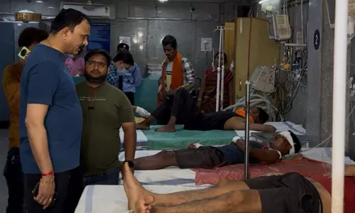 DKS के बाद मेकाहारा पहुंचे स्वास्थ्य मंत्री जायसवाल DKS के बाद मेकाहारा पहुंचे स्वास्थ्य मंत्री जायसवाल