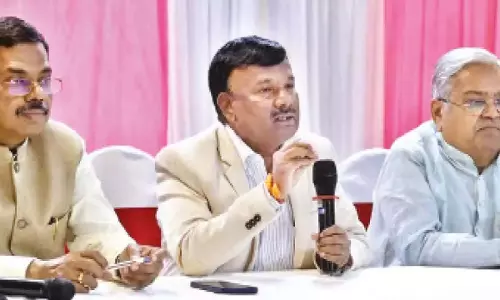 Karnataka: आंतरिक आरक्षण में देरी के विरोध में 1 अगस्त को बड़े पैमाने पर विरोध प्रदर्शन की योजना Karnataka: आंतरिक आरक्षण में देरी के विरोध में 1 अगस्त को बड़े पैमाने पर विरोध प्रदर्शन की योजना