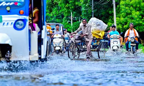 कर्नाटक में बारिश : कल्याण कर्नाटक, तटीय इलाकों में भारी बारिश कर्नाटक में बारिश : कल्याण कर्नाटक, तटीय इलाकों में भारी बारिश