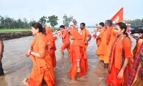 विधायक भावना बोहरा ने कांवड़ यात्रा के दौरान उफान नाला पार की