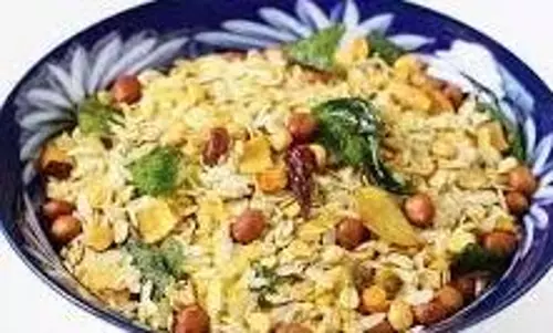 Oats Chivda: नए तरीके से बनाएं ओट्स, तैयार करें सिंपल, क्रंची और टेस्टी रेसिपी Oats Chivda: नए तरीके से बनाएं ओट्स, तैयार करें सिंपल, क्रंची और टेस्टी रेसिपी
