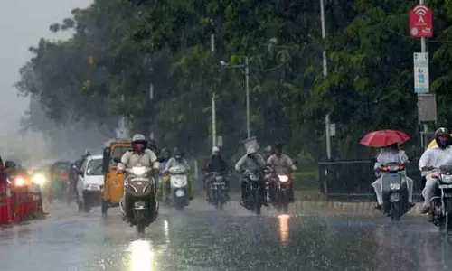 Hyderabad में भारी बारिश का अलर्ट, साइबराबाद पुलिस ने दी WFH की सलाह