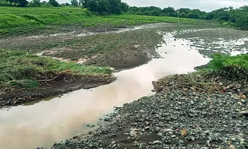 Karnataka : वरुणाभाटा के कारण फसलें नष्ट, पुल क्षतिग्रस्त