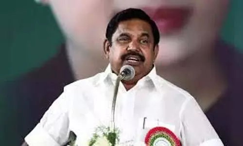 ईपीएस ने बुनकरों से किया चुनावी वादा