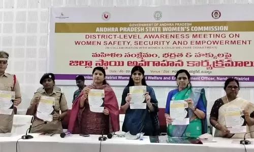 आंध्र प्रदेश महिला सुरक्षा और सशक्तिकरण को प्राथमिकता दे रहा है: Shailaja