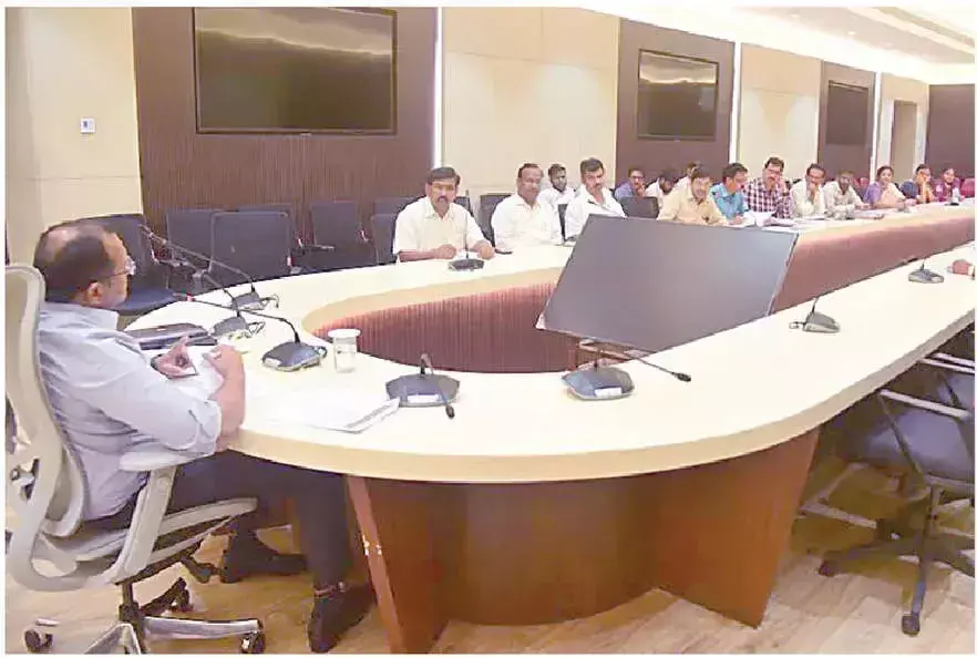 CSR निधि से अस्पतालों और कल्याण छात्रावासों का विकास किया जाएगा