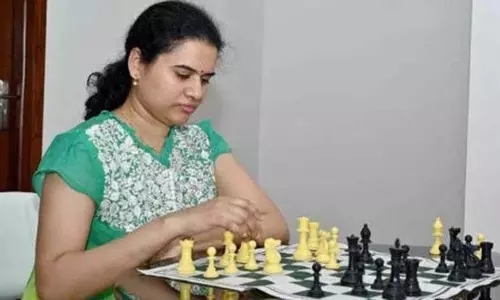 हम्पी और दिव्या ने दिखाई रणनीतिक मजबूती, दबाव में नहीं आईं हम्पी और दिव्या ने दिखाई रणनीतिक मजबूती, दबाव में नहीं आईं