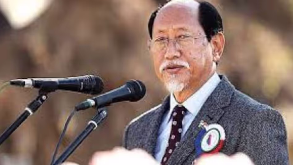 Nagaland के मुख्यमंत्री नेफ्यू रियो ने एनएच-2 भूस्खलन स्थल का निरीक्षण किया Nagaland के मुख्यमंत्री नेफ्यू रियो ने एनएच-2 भूस्खलन स्थल का निरीक्षण किया