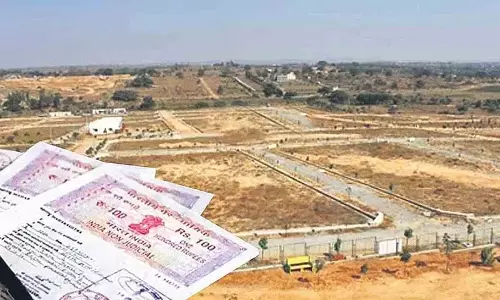 शुल्क का भुगतान करने के बाद भी कार्यवाही अभी भी लंबित