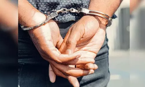हैदराबाद में ड्रग तस्करी के आरोप में इंजीनियर गिरफ्तार