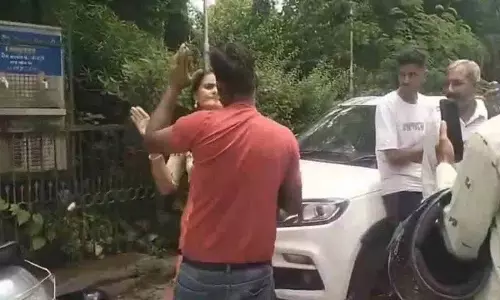 पत्नी ने अपने पति को अपनी बहन के साथ देखा.. फिर क्या हुआ?