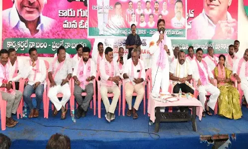 हमसे नाराज़ होकर विकास न रोकें: पूर्व मंत्री श्रीनिवास गौड़