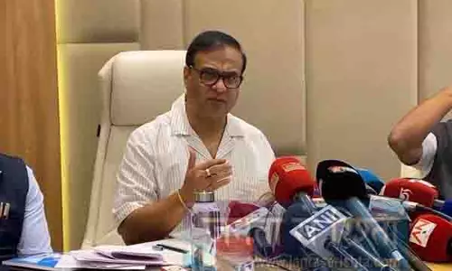 असम के CM ने की सोनारी, नौबोइचा और टिंगखोंग एलएसी में विकासात्मक पहलों की समीक्षा असम के CM ने की सोनारी, नौबोइचा और टिंगखोंग एलएसी में विकासात्मक पहलों की समीक्षा