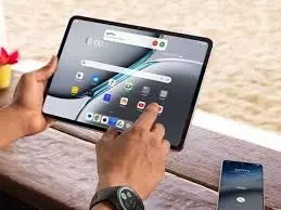 OnePlus:मात्र 12,990 रुपये में लॉन्च किया नया टैब, फुल चार्ज पर मिलता है 2 महीने का बैकअप, जानें संभावित कीमत और फीचर्स OnePlus:मात्र 12,990 रुपये में लॉन्च किया नया टैब, फुल चार्ज पर मिलता है 2 महीने का बैकअप, जानें संभावित कीमत और फीचर्स