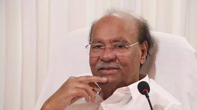 अंबुमणि द्वारा PMK नाम और ध्वज का उपयोग करने पर प्रतिबंध लगाने की मांग वाली याचिका अंबुमणि द्वारा PMK नाम और ध्वज का उपयोग करने पर प्रतिबंध लगाने की मांग वाली याचिका