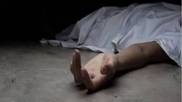 Tamil Nadu : नशे में धक्का दिए जाने से मां की मौत, बेटा गिरफ्तार Tamil Nadu : नशे में धक्का दिए जाने से मां की मौत, बेटा गिरफ्तार