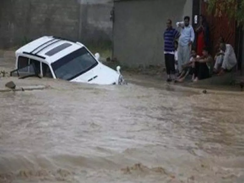पूर्वी अफ़ग़ानिस्तान में अचानक आई बाढ़ से तबाही, 3 की मौत पूर्वी अफ़ग़ानिस्तान में अचानक आई बाढ़ से तबाही, 3 की मौत