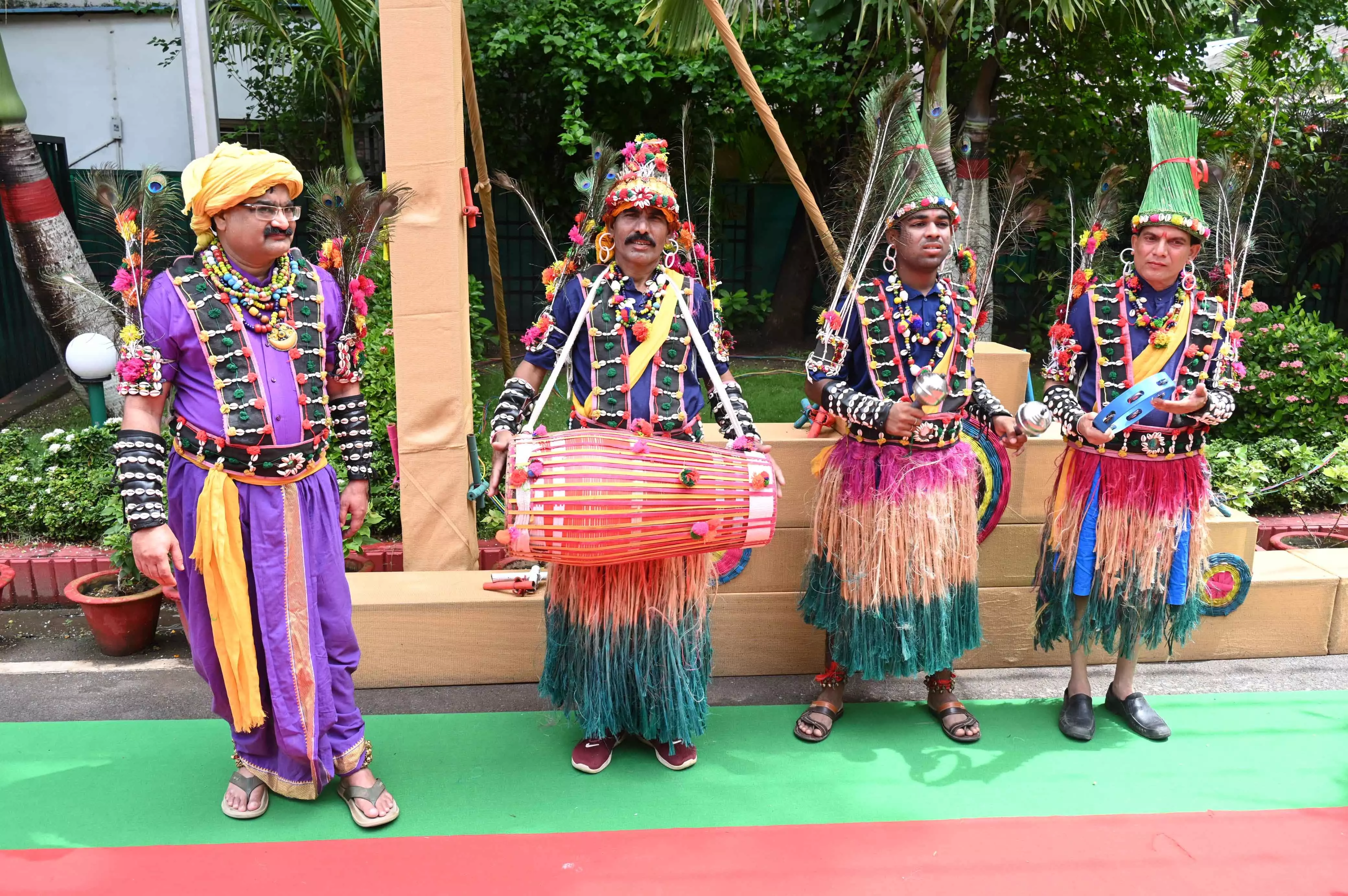 मुख्यमंत्री निवास में सुंदर नाचा का हो रहा आयोजन, हरेली उत्सव की धूम मुख्यमंत्री निवास में सुंदर नाचा का हो रहा आयोजन, हरेली उत्सव की धूम