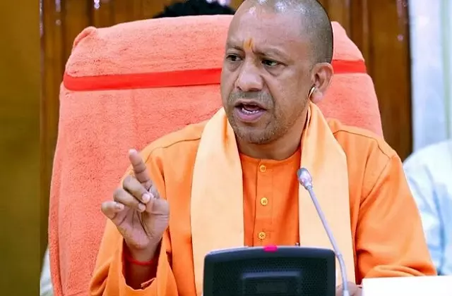 Gorakhpur: जमीन पर अवैध कब्जा बर्दाश्त नहीं, मुख्यमंत्री ने दिए सख्त आदेश Gorakhpur: जमीन पर अवैध कब्जा बर्दाश्त नहीं, मुख्यमंत्री ने दिए सख्त आदेश