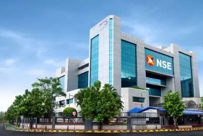 आईपीओ से पहले एनएसई में रिटेल निवेशकों की संख्या बढ़कर 1.46 लाख हुई आईपीओ से पहले एनएसई में रिटेल निवेशकों की संख्या बढ़कर 1.46 लाख हुई