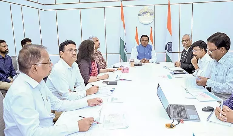 महानदी विवाद को सौहार्दपूर्ण ढंग से हल किया जाना चाहिए: CM Charan Majhi महानदी विवाद को सौहार्दपूर्ण ढंग से हल किया जाना चाहिए: CM Charan Majhi