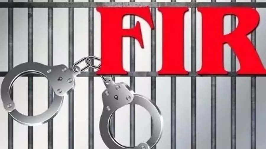 जिला अस्पताल में अनुचित व्यवहार; FIR जिला अस्पताल में अनुचित व्यवहार; FIR