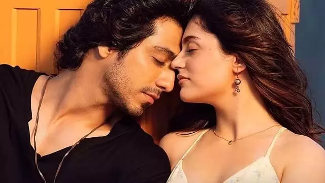 सैय्यारा ने 6 दिन में पार किए 150 करोड़, बॉक्स ऑफिस पर धमाका सैय्यारा ने 6 दिन में पार किए 150 करोड़, बॉक्स ऑफिस पर धमाका