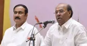 पीएमके संस्थापक ने बेटे अंबुमणि के खिलाफ डीजीपी को याचिका दी पीएमके संस्थापक ने बेटे अंबुमणि के खिलाफ डीजीपी को याचिका दी