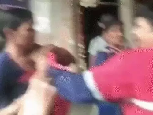 टीचर बहू के साथ मारपीट, ससुराल वाले गिरफ्तार टीचर बहू के साथ मारपीट, ससुराल वाले गिरफ्तार