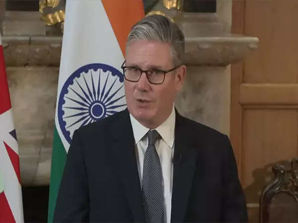 भारत-ब्रिटेन FTA से रोजगार और व्यापार को बढ़ावा: कीर स्टारमर भारत-ब्रिटेन FTA से रोजगार और व्यापार को बढ़ावा: कीर स्टारमर