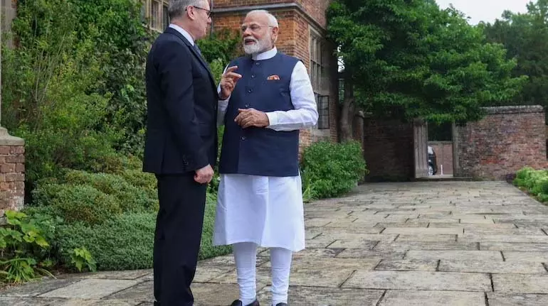 India-UK FTA : ब्रिटिश इलेक्ट्रिक वाहनों के लिए कोई टैरिफ रियायत नहीं India-UK FTA : ब्रिटिश इलेक्ट्रिक वाहनों के लिए कोई टैरिफ रियायत नहीं