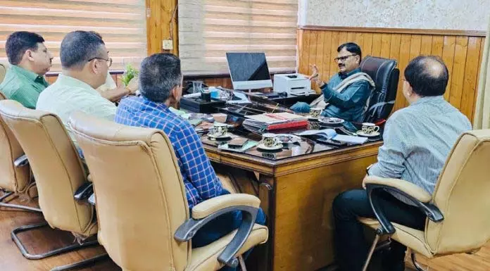 Javed Rana ने जल आपूर्ति प्रबंधन, बुनियादी ढांचा विकास की समीक्षा की Javed Rana ने जल आपूर्ति प्रबंधन, बुनियादी ढांचा विकास की समीक्षा की