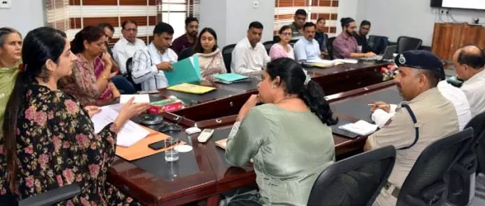 DC उधमपुर ने बाल संरक्षण उपायों की समीक्षा की DC उधमपुर ने बाल संरक्षण उपायों की समीक्षा की