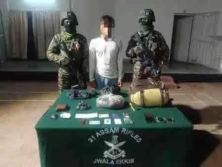 Manipur में आतंकवाद विरोधी अभियान जारी, 10 उग्रवादी गिरफ्तार Manipur में आतंकवाद विरोधी अभियान जारी, 10 उग्रवादी गिरफ्तार