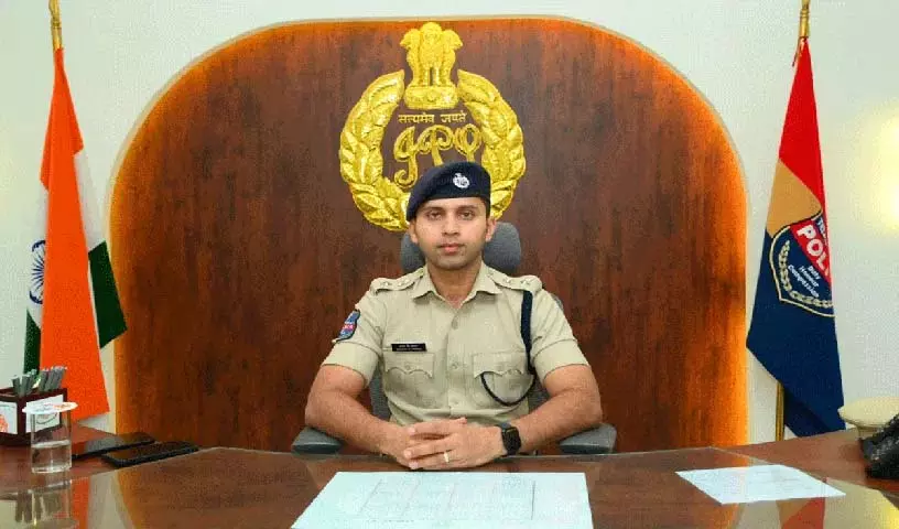 भारी बारिश के मद्देनजर लोग सतर्क रहें: एसपी शरत चंद्र पवार भारी बारिश के मद्देनजर लोग सतर्क रहें: एसपी शरत चंद्र पवार