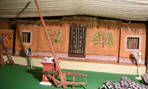 हरेली तिहार पर सजा मुख्यमंत्री निवास, CM साय कृषि यंत्रों का करेंगे पूजन हरेली तिहार पर सजा मुख्यमंत्री निवास, CM साय कृषि यंत्रों का करेंगे पूजन
