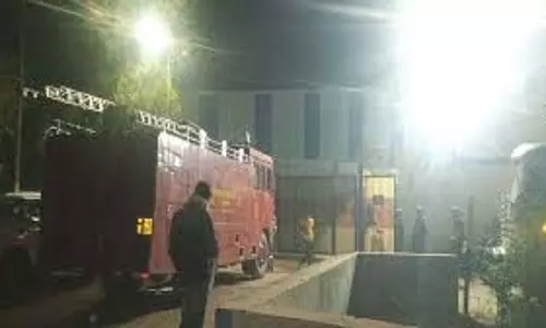UP News: केमिकल फैक्ट्री में अमोनिया गैस लीक, मची भगदड़ UP News: केमिकल फैक्ट्री में अमोनिया गैस लीक, मची भगदड़