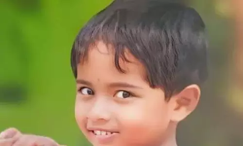 Tamil Nadu : सरकारी सिटी बस की चपेट में आने से लड़की की मौत Tamil Nadu : सरकारी सिटी बस की चपेट में आने से लड़की की मौत