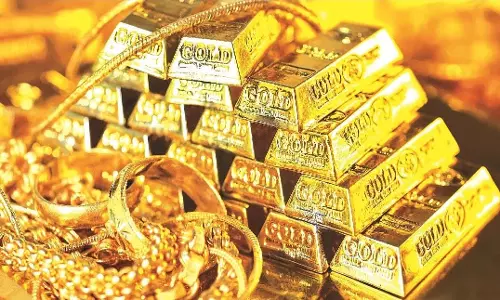 गुजरात के सर्राफा व्यापारी का ड्राइवर 4.8 करोड़ का सोना लेकर फरार, मामला दर्ज गुजरात के सर्राफा व्यापारी का ड्राइवर 4.8 करोड़ का सोना लेकर फरार, मामला दर्ज