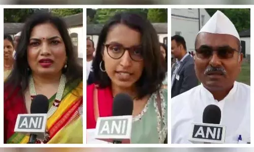 ब्रिटेन में प्रवासी भारतीयों ने पीएम मोदी का स्वागत किया, बताया दूरदर्शी और वैश्विक नेता ब्रिटेन में प्रवासी भारतीयों ने पीएम मोदी का स्वागत किया, बताया दूरदर्शी और वैश्विक नेता